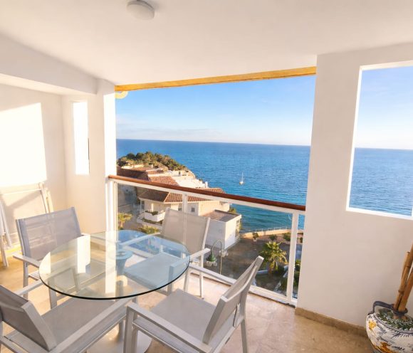 Terraza con vistas al mar Mediterráneo en Calpe, Costa Blanca